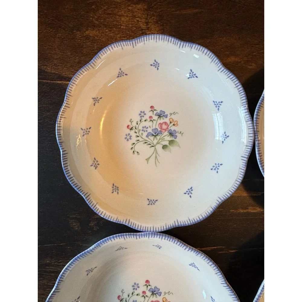 Nikko Japan American Country Rena Fruit Dessert Bowls Set of 4 Floral Blue Rim